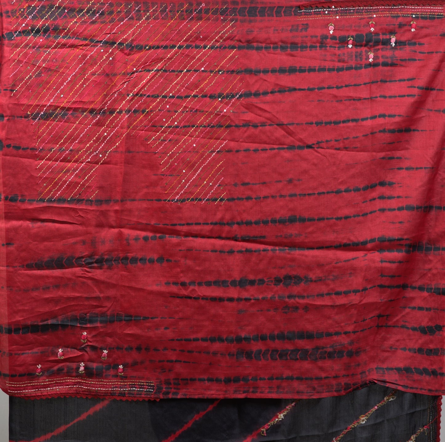 Pure Tussar Silk Lahariya Day with Bulliyan Stitch – A Masterpiece of Elegance and Craftsmanship