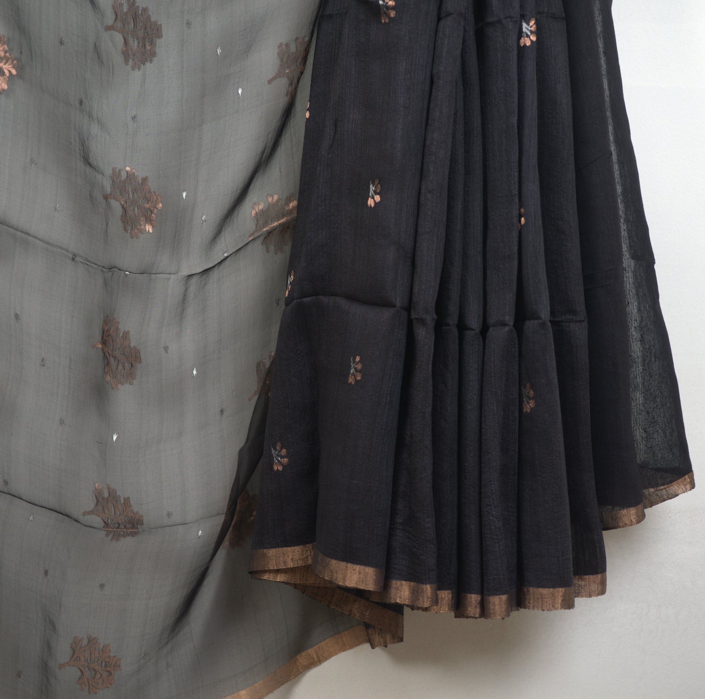 Matka Silk Saree with Muslin Pallu & Attached Blouse