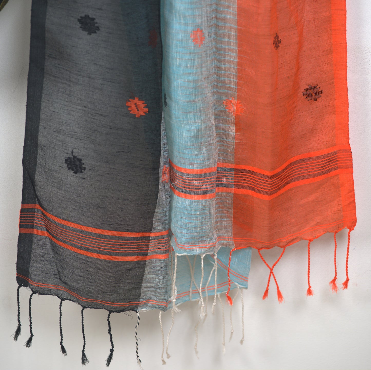 Pure Linen Saree with Attached Blouse