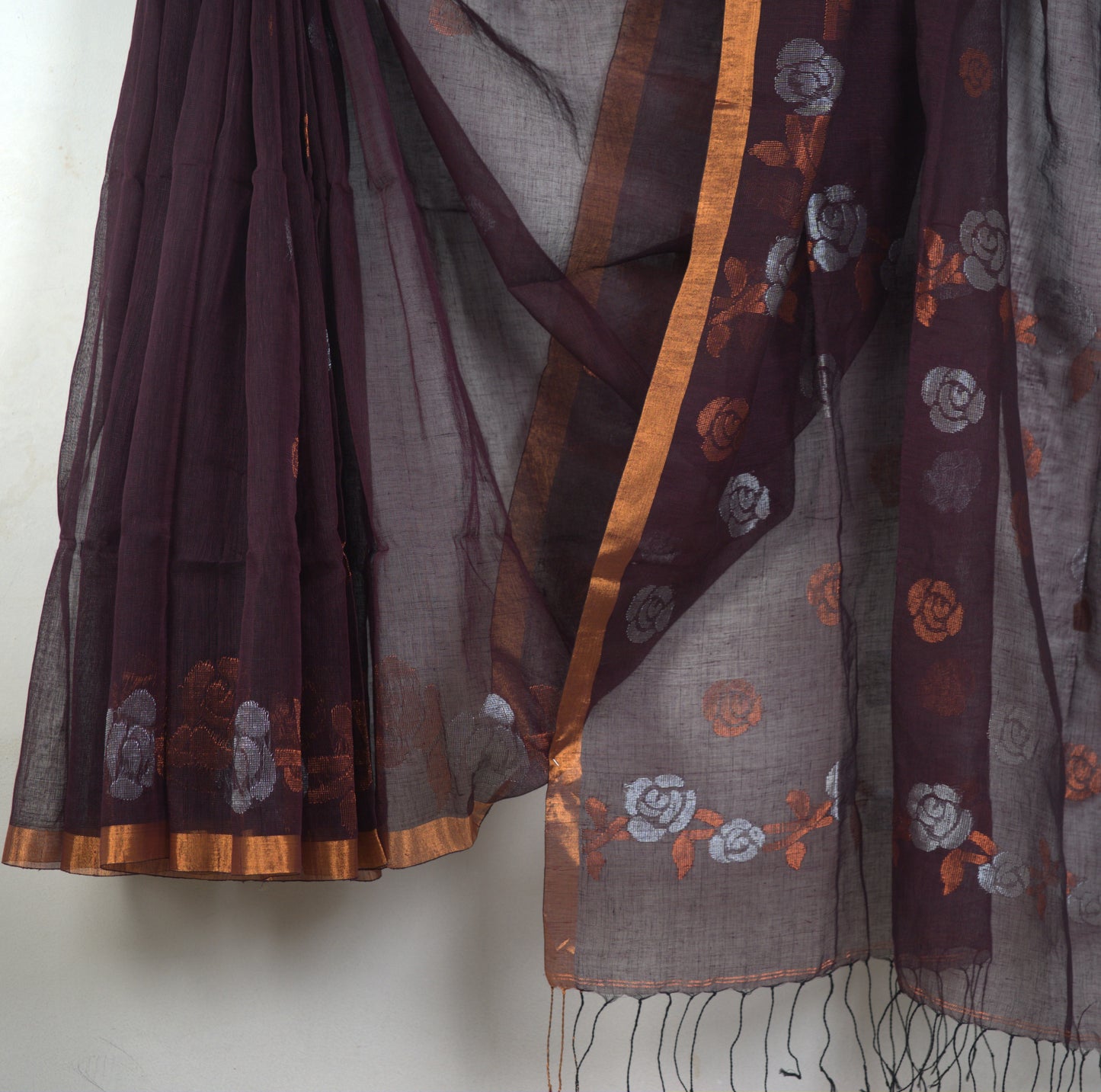 Pure Linen Saree with Attached Blouse