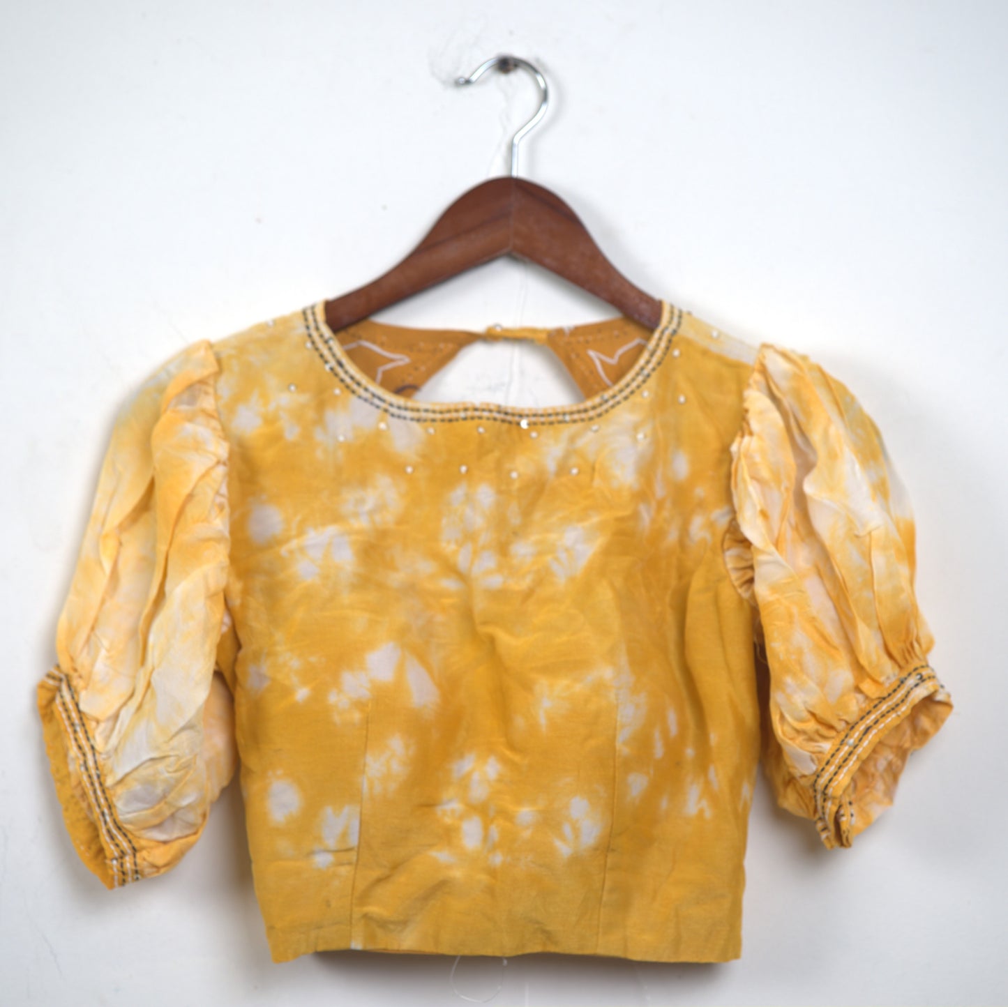 Ho Silk Hand Paint with Kantha Stitch Saree with Readymade Blouse – A Masterpiece of Craftsmanship and Tradition