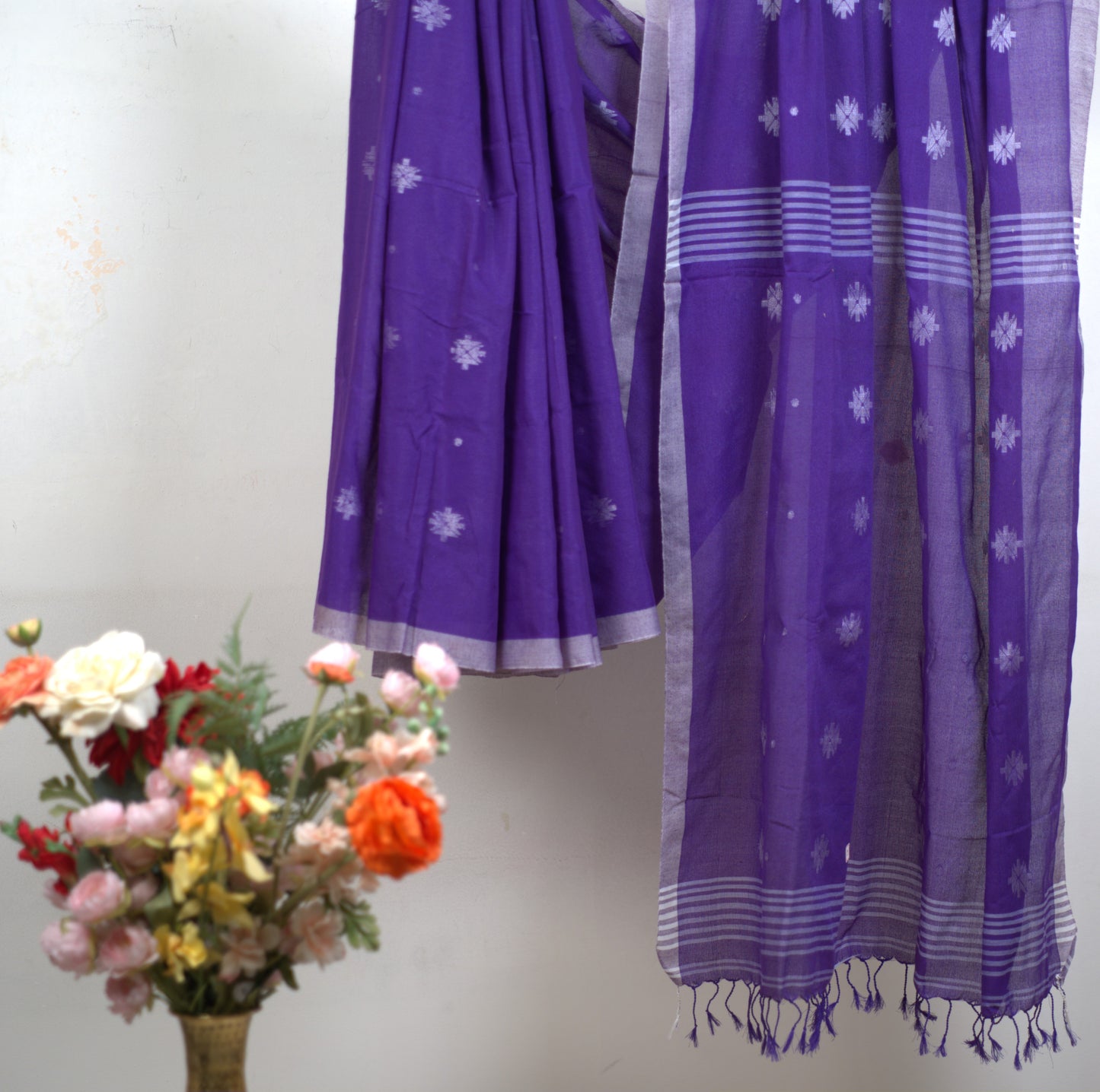 Handloom Bafo Saree with Attached Blouse