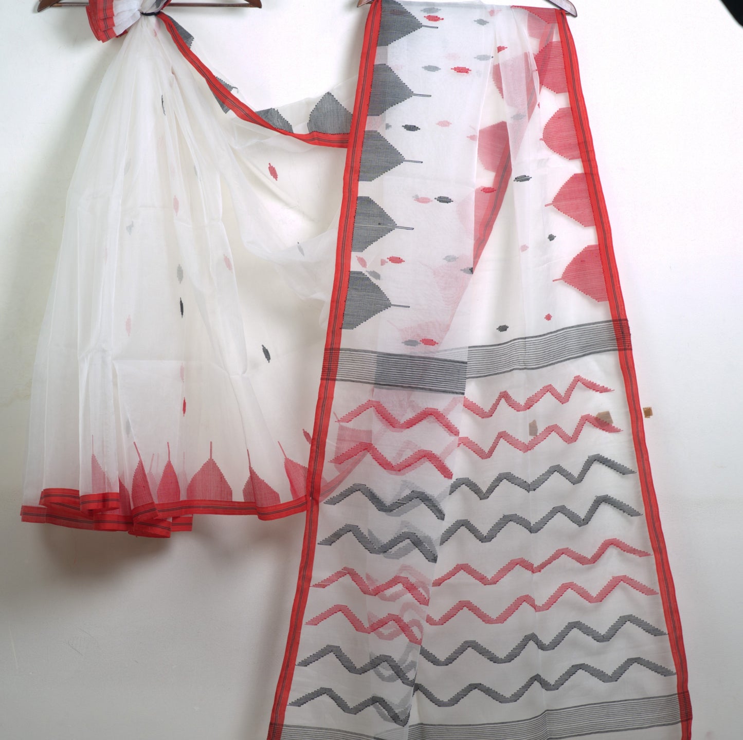 Pure Muslin Jamdhani Saree with Hand Weaving Work and Attached Blouse , silk mark certified