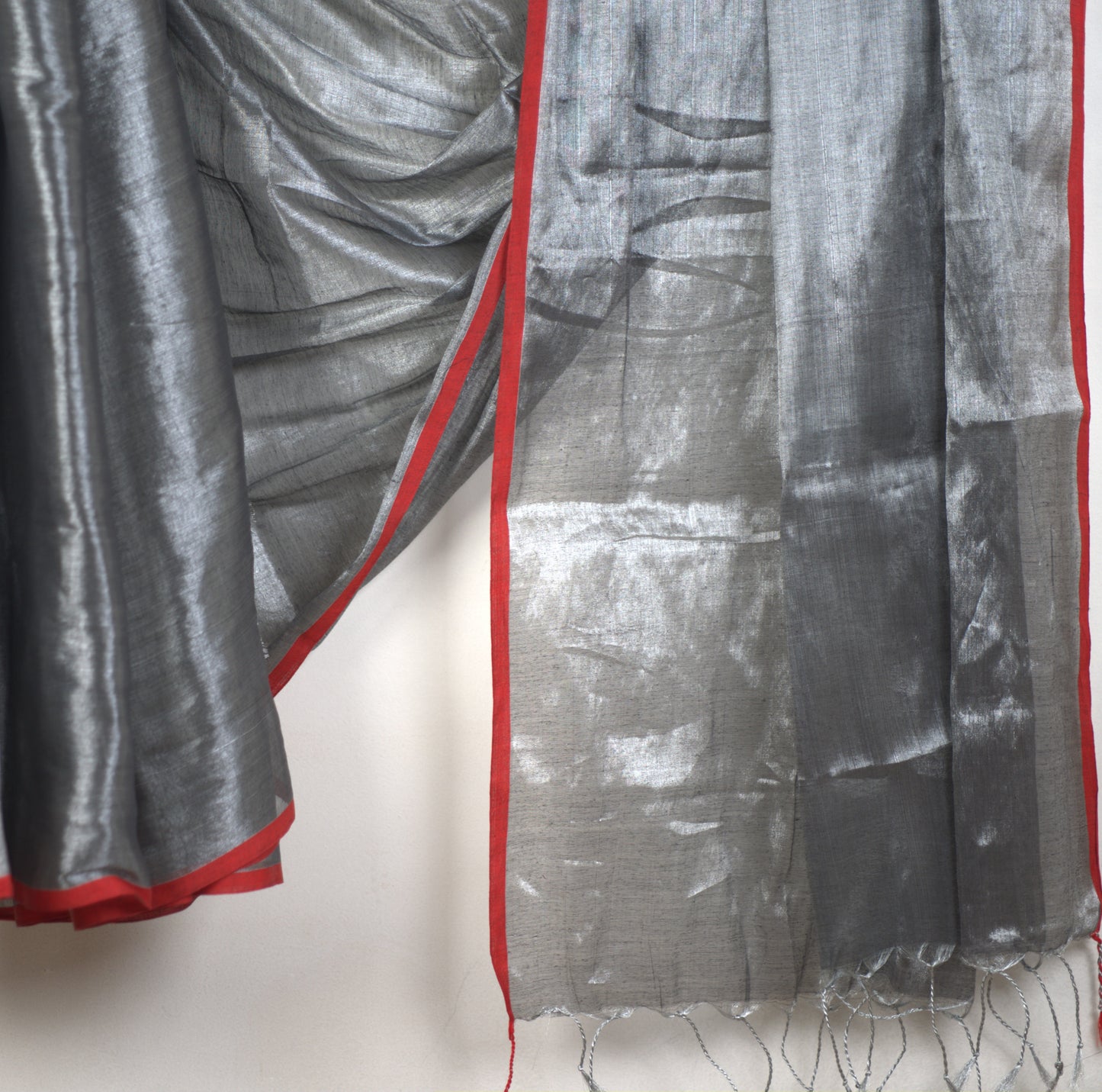 Raga Tissue Saree with Attached Blouse